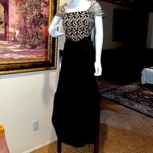 Lenovia gown